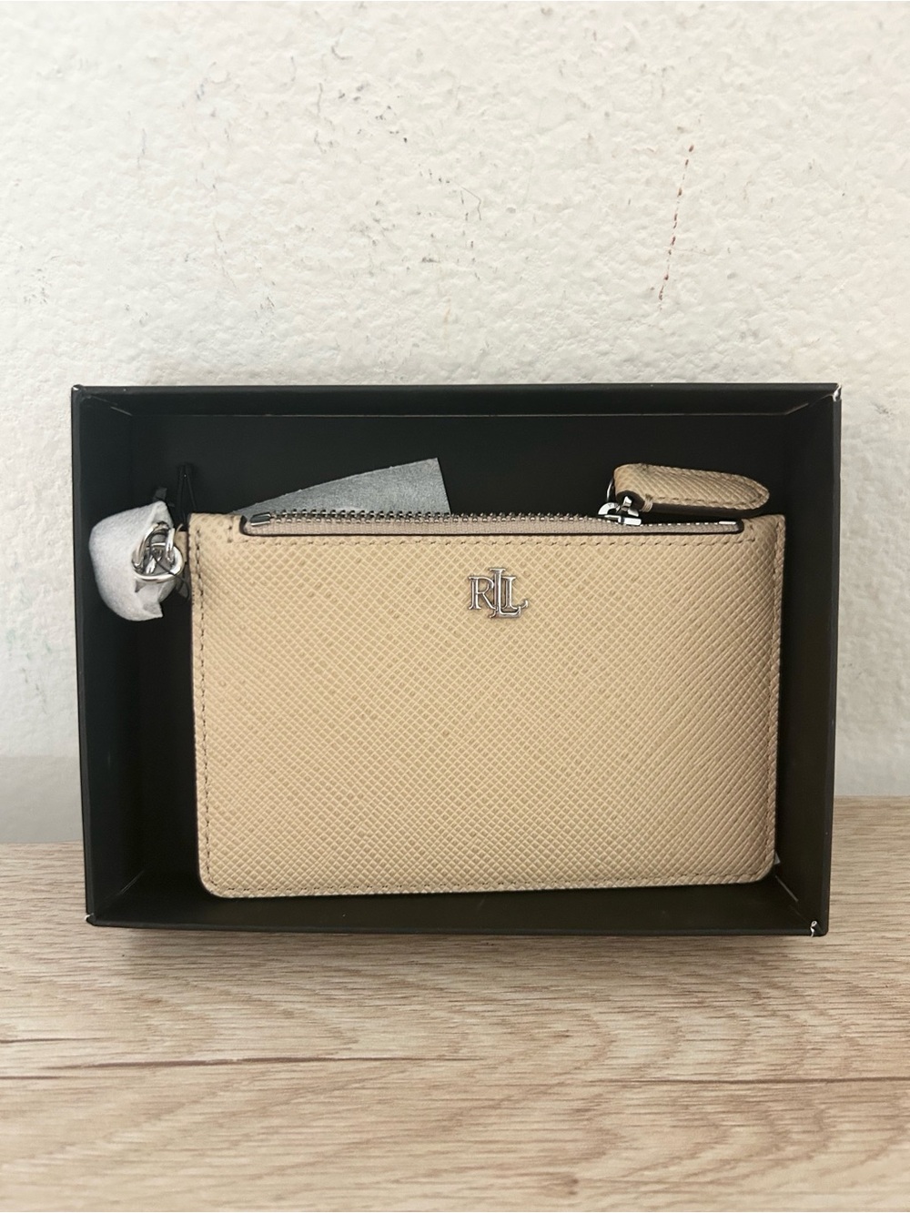 NWT Lauren Ralph Lauren Textured Leather Zip Card Case Beige, $75 Retail